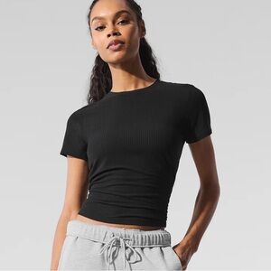 NWT Alo Yoga Ribbed Sea Coast Tee in Black; Size S